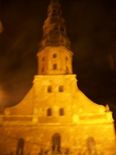 Riga bei Nacht (100_0296.JPG) wird geladen. Eindrucksvolle Fotos aus Lettland erwarten Sie.
